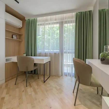 Apartment Modern In Center I Steps From By Flat Mаnаger *