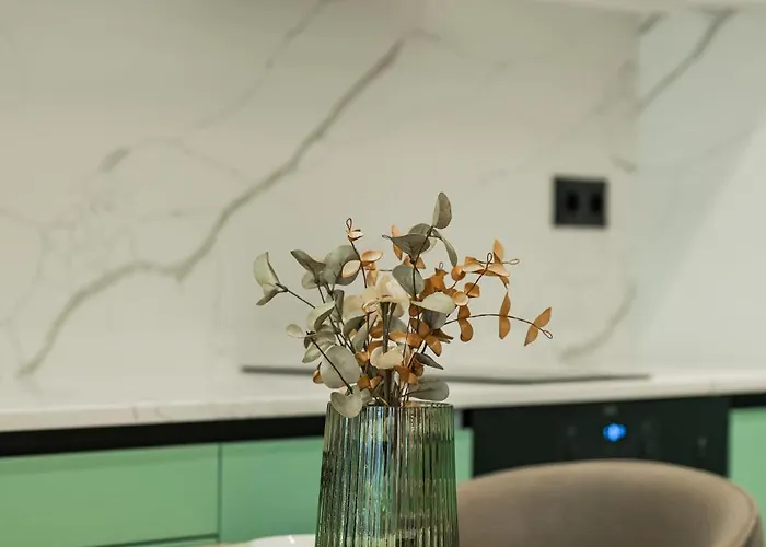 Modern In Center I Steps From By Flat Mаnаger Lejlighed *