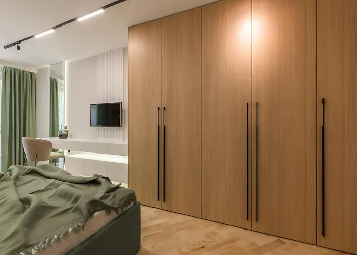 Modern In Center I Steps From By Flat Mаnаger Lejlighed