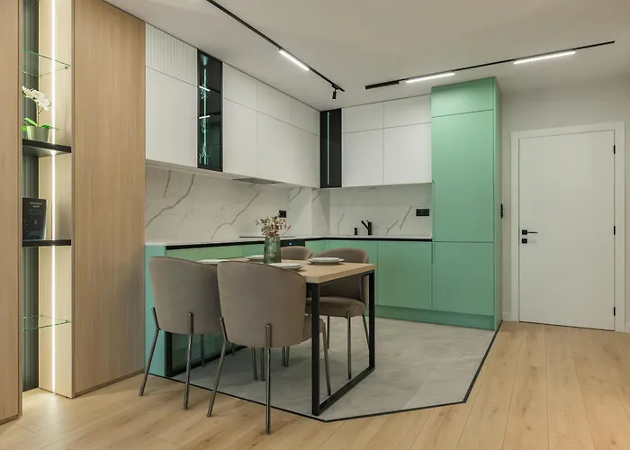 Modern In Center I Steps From By Flat Mаnаger * Varna